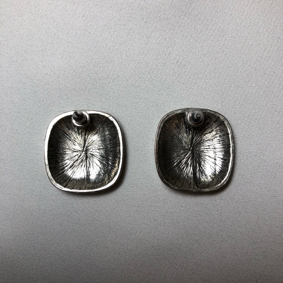 Vintage Post Earrings - Picture 2 of 2